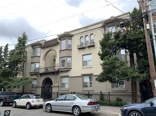 Roycroft Apartments