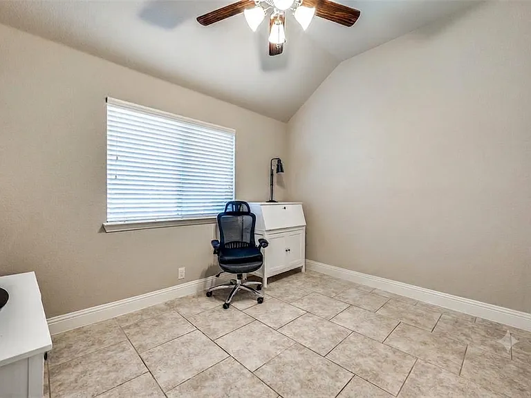 Room 4 - view 2