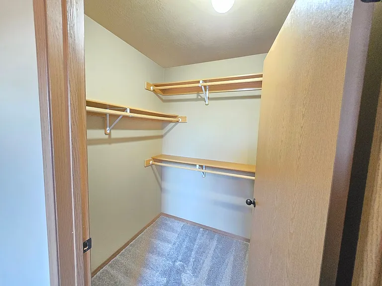 Sunrise Ii Apartments — Photo 14