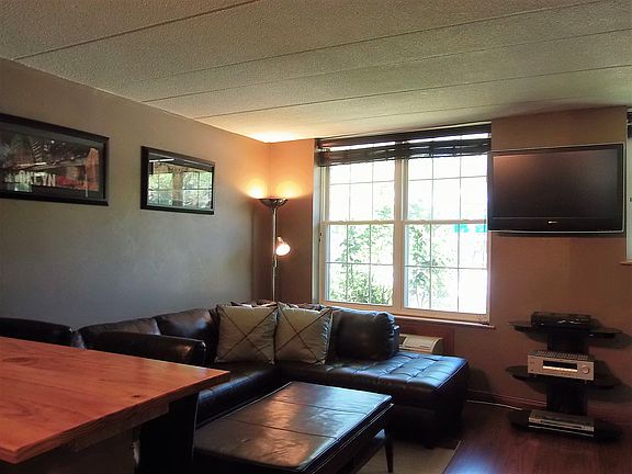 Living area alternate view