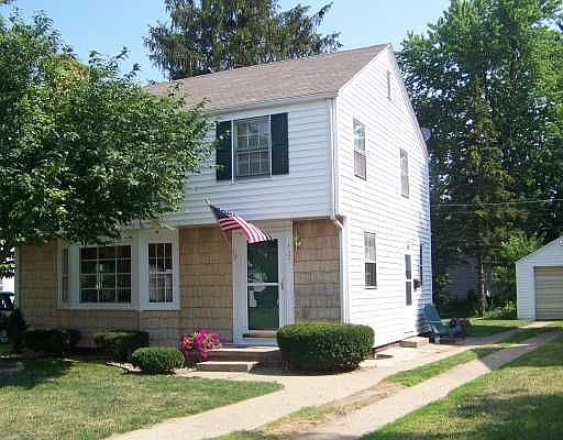 1st image of 137 E Tasher St