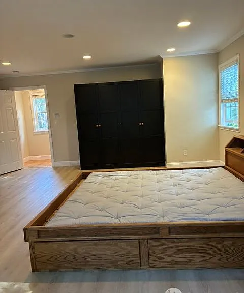 330 Sheridan Ave — Photo 6