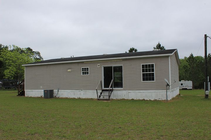 2nd image of 1021 Nesbit Rd