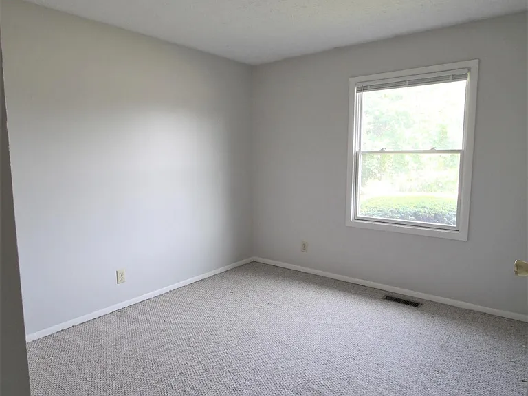 1181 Cumberland Ave — Photo 6