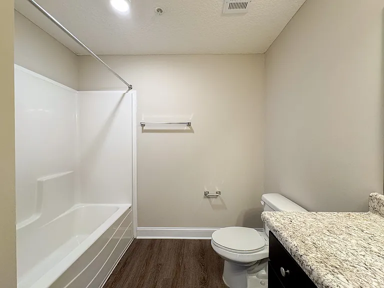 Wyngrove Apartments — Photo 41
