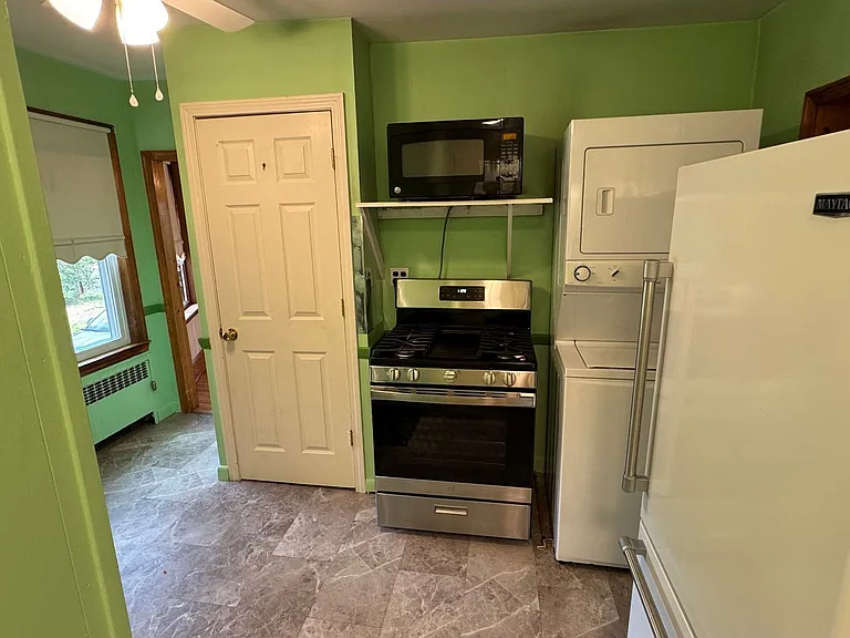 7 Lamoille Ave — Photo 14