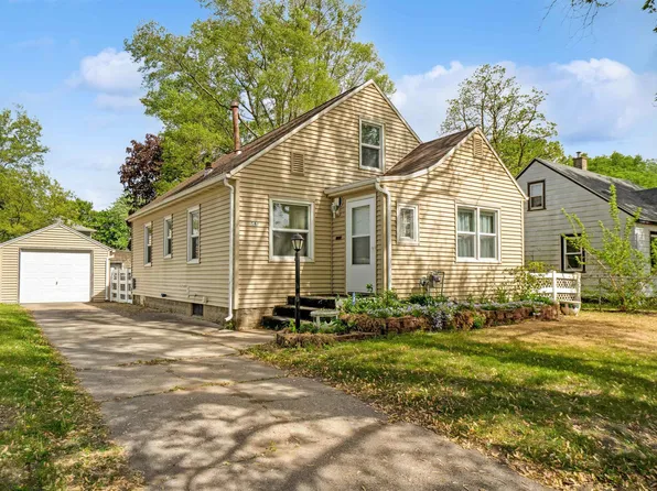 546 Cutler St, Waterloo, IA 50703