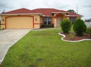 1716 NE Juanita Pl, Cape Coral, FL 33909