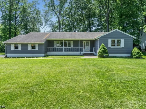 297 Cherry Hill Rd, Mountainside Boro, NJ 07092