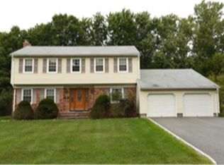 151 Sibbald Dr, Park Ridge, NJ 07656