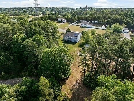 2nd image of 544 Lunns Way