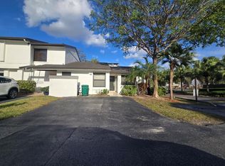 15081 SW 127th Ct, Miami, FL 33186