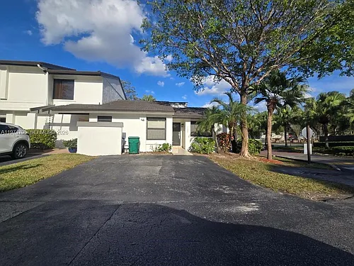 15081 SW 127th Ct Photo 1