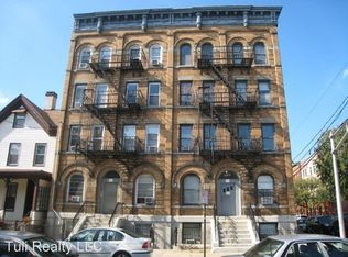 145 Chestnut Ave APT 1L, Jersey City, NJ 07306