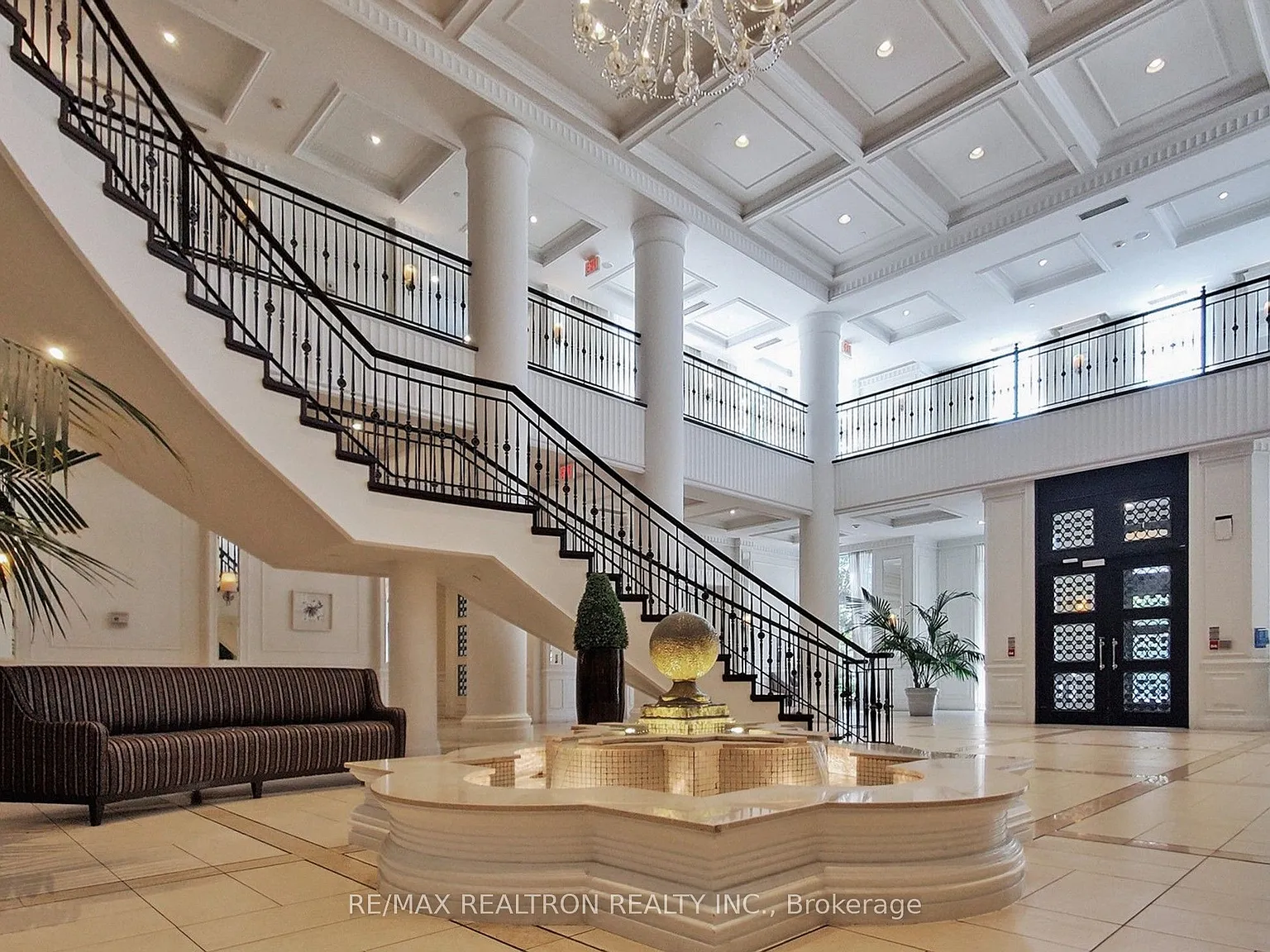 2 bed, $2,400 — Photo 3