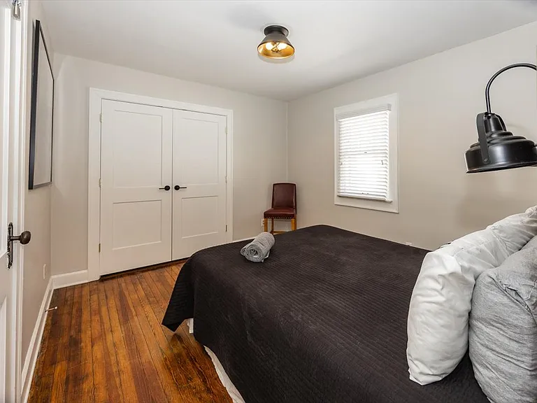6140 Winthrop Ave — Photo 15