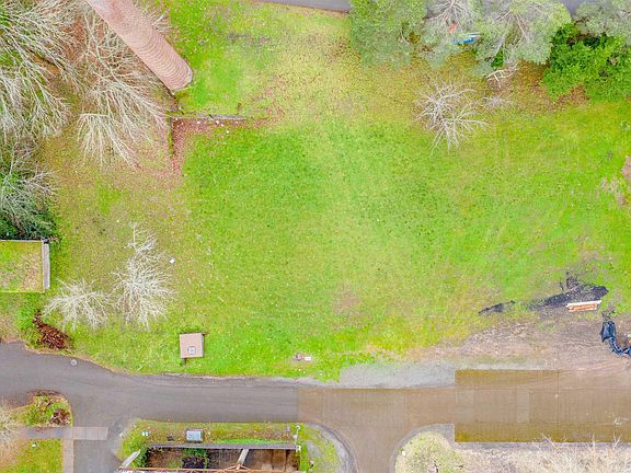 2nd image of 3970 Village Center Dr SE