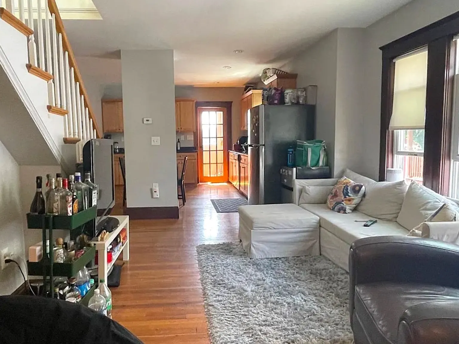 6 bed, 3000 sqft, $7,800 — Photo 2