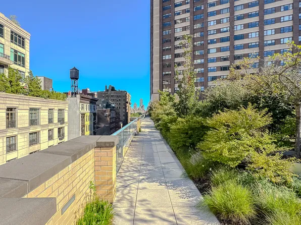 20 West 64th Street image 15 of 17