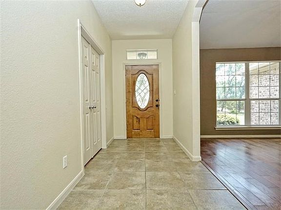 5th image of 21002 Northland Dr