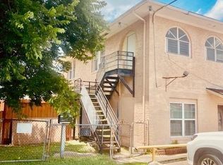 1602 Henninger St #1/2, Houston, TX 77023