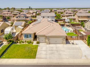 15800 Saint Clement Way, Bakersfield, CA 93314