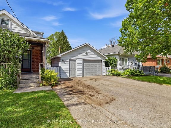 4th image of 349 Edmonton St
