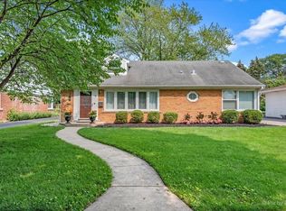 9 N Waverly St, Mount Prospect, IL 60056