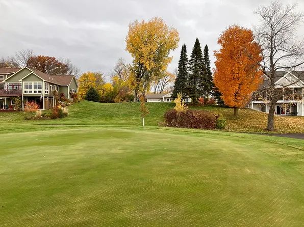 416 Inverness Terrace Ct, Baraboo, WI 53913