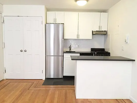 Rented by Waverly Realty Associates | media 5