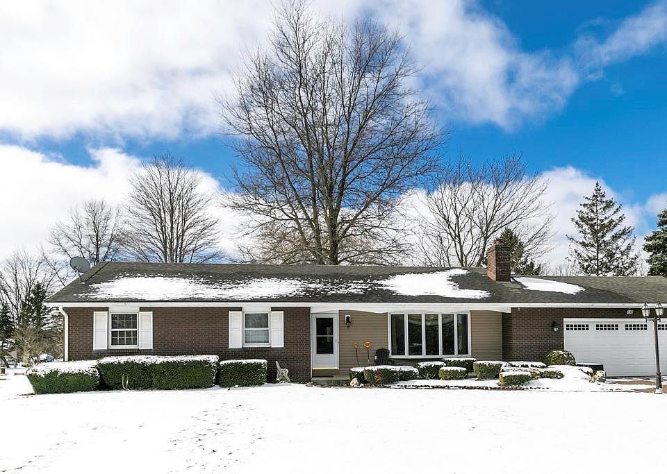 1st image of 8792 Laurel Dr