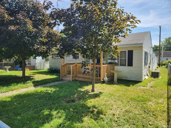 2115 W 8th St, Marion, IN 46953