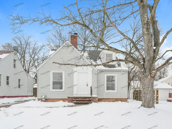 3788 Lee Heights Blvd, Cleveland, OH 44128