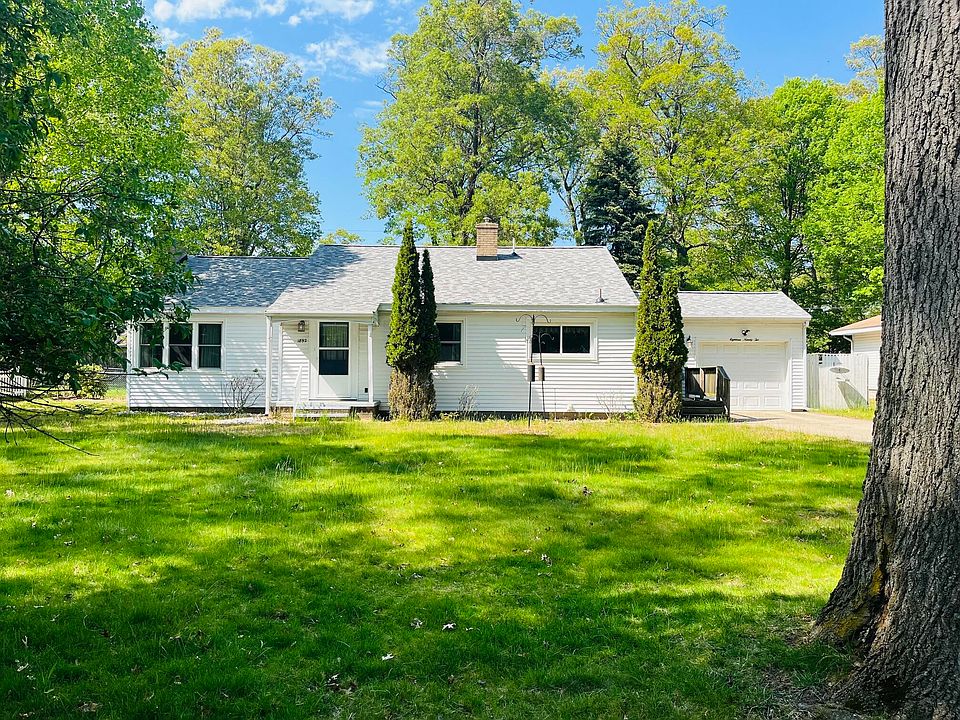 1st image of 1892 Crestwood Ln