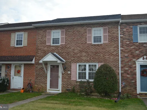 2004 Hale Ct, Wyomissing, PA 19610