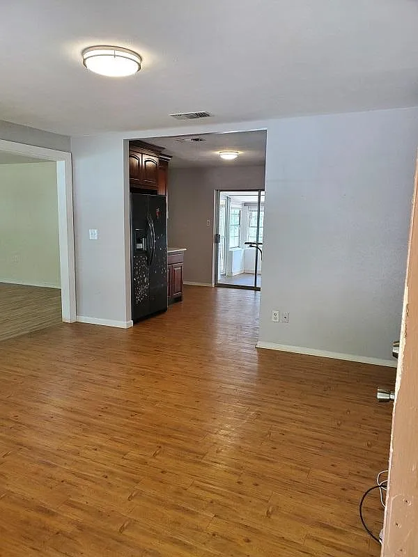 204 Hillcrest Ter — Photo 4