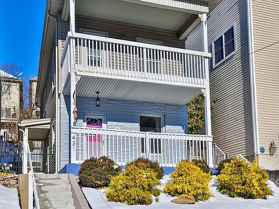 3rd image of 431 Stanley Ave