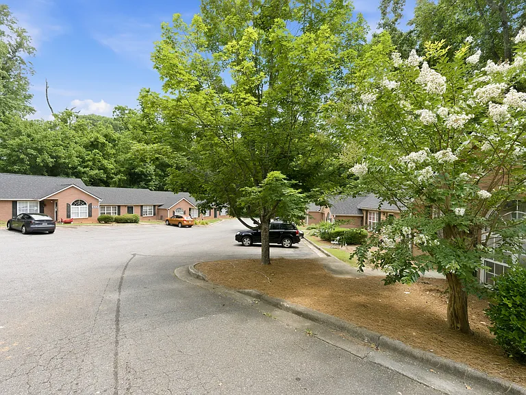320 Shoal Creek Rd #101 — Photo 28