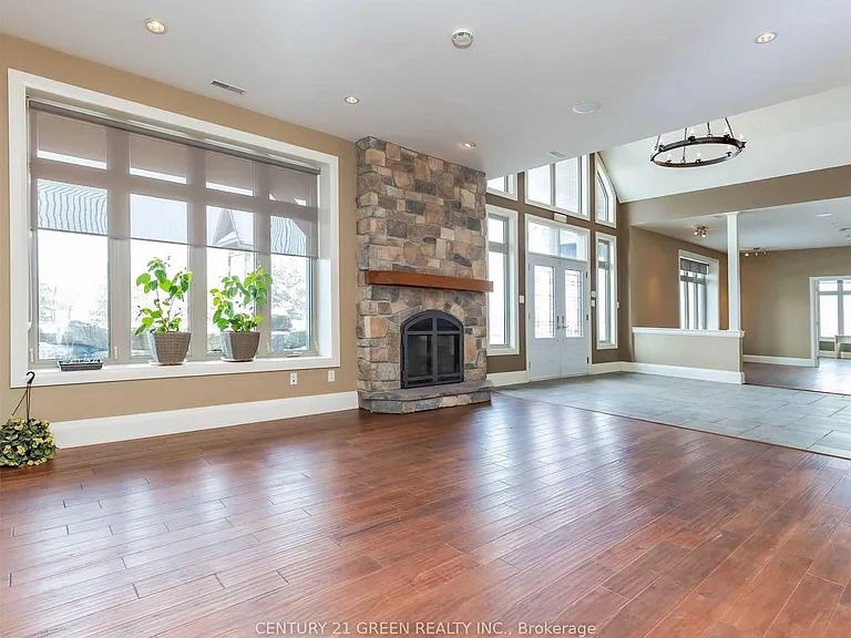 935689 Airport Rd — Photo 16