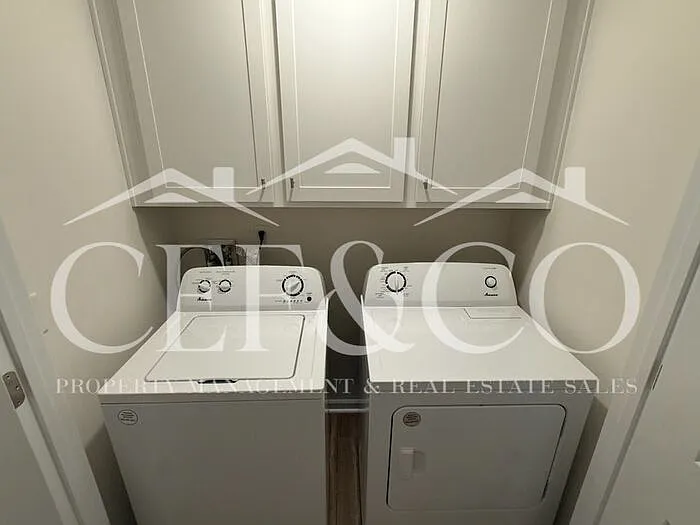 1119 Silverbend Trl — Photo 10