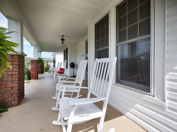 3rd image of 8094 Beech Hill Rd