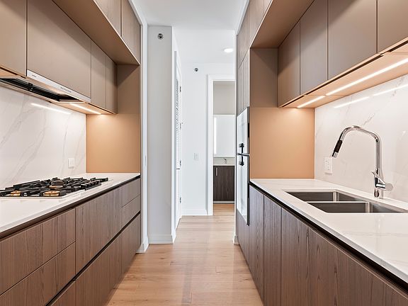 5th image of 211 N Harbor Dr #4402