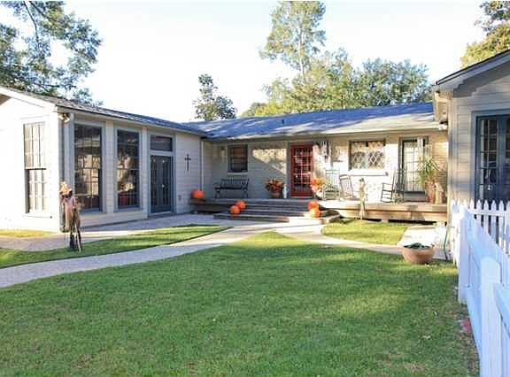 2nd image of 147 Shady Oaks Dr