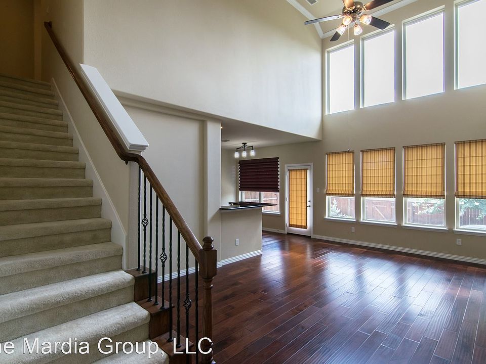 1st image of 6118 Black Swan Cir