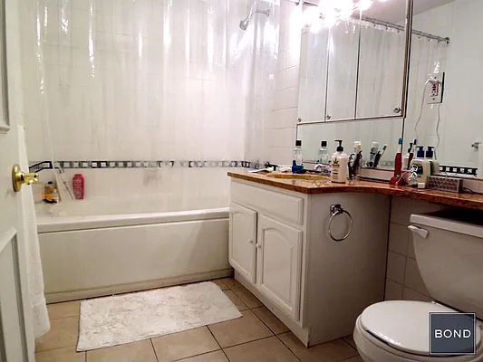 Rented by Bond New York | media 31