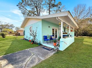 222 16th St, Apalachicola, FL 32320