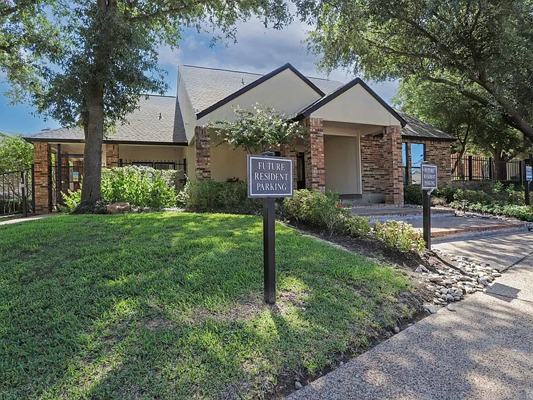 Sunset Point Apartments offering spacious living and exceptional value in Arlington, TX