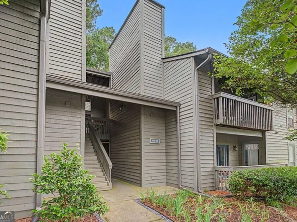 908 Tuxworth Cir, Decatur, GA 30033
