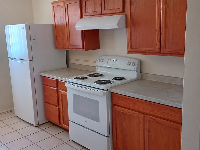 2704 E Water St — Photo 7