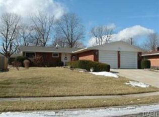 1405 Maplegrove Dr, Fairborn, OH 45324